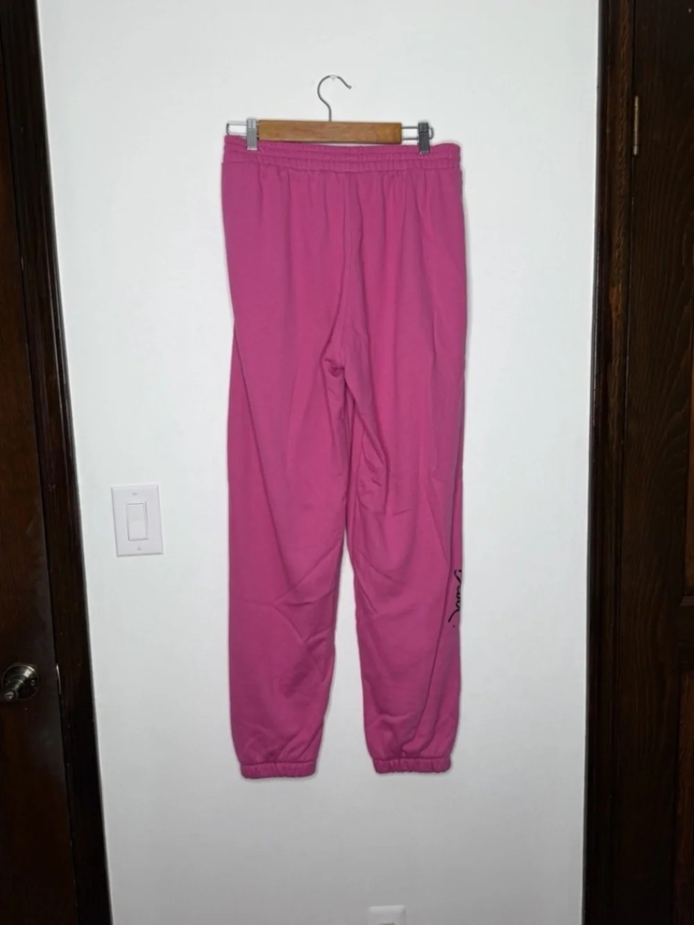 Adidas x Jeremy Scott Pink Sweatpants Joggers Streetwear Mens Medium JL7631 NEW